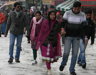 Tourists in Manali