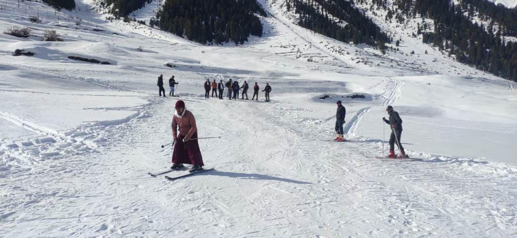 Skiing at Trilokinath in Lahaul