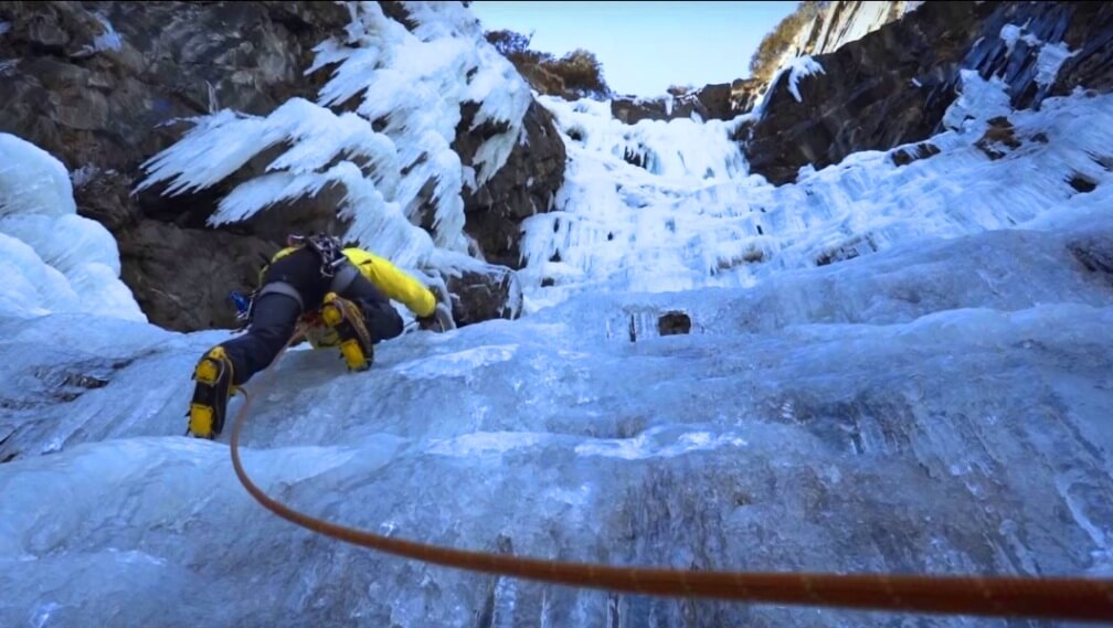 Ice climbing in Manali